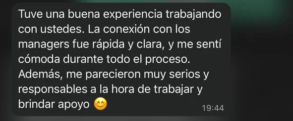 Mensaje de WhatsApp de una creadora contando que la conexión con los managers fue rápida y clara.