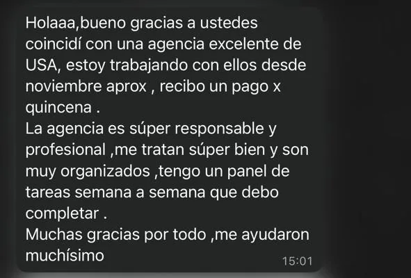 Mensaje de WhatsApp de una creadora contando que coincidió con una agencia de Estados Unidos y que recibe un pago por quincena.